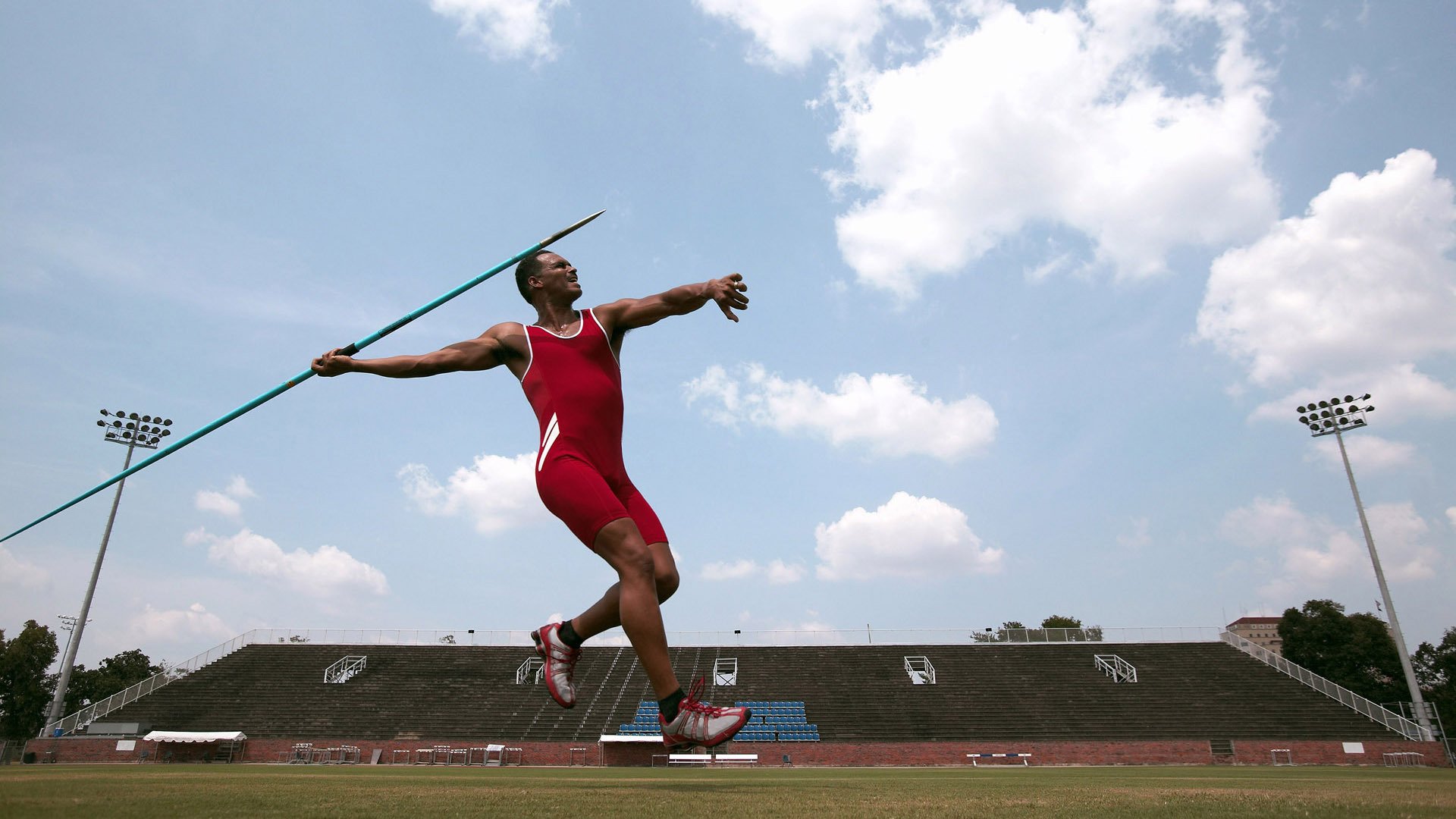绿茵场上的唯一性，当伊拉克铁血遇上英格兰玫瑰，萨拉赫的满分启示录